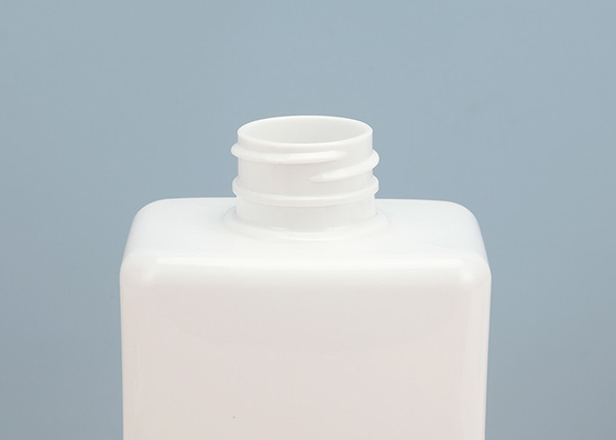 プラスチック ペット ローションの容器の注文の白い圧搾330mlのシャンプー空気のないポンプびん