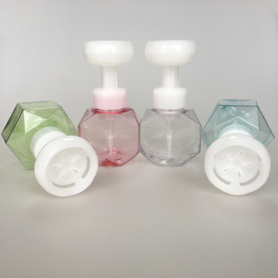 表面に印刷されたロゴ付きの白い50mlの泡剤ボトル