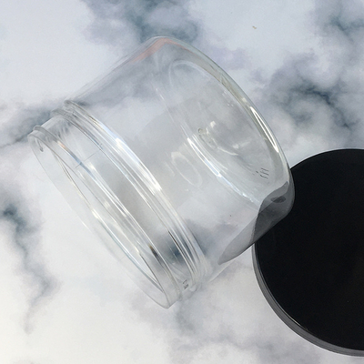 透明 プラスチック 容器 で 製品 を 効率 的 に 整理 する