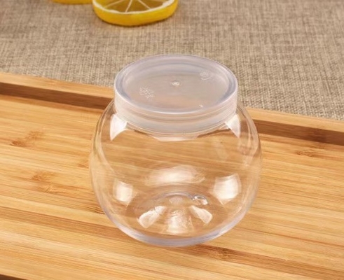 隔離された泡茶の缶 250ml 350ml 500ml容量