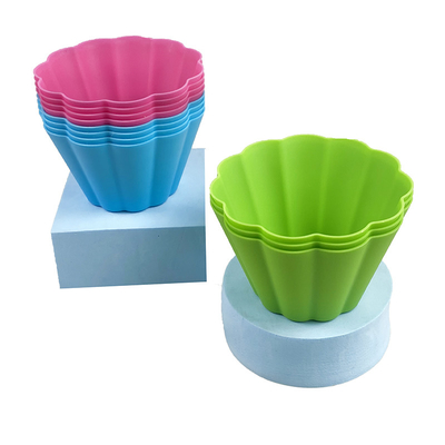 蓋にネジを掛けられた,隔離された現代のミルクティーボトル 0.5kgの重さ,四角丸いデザイン