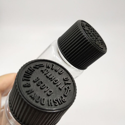カスタマイズされたラベルパネルと印刷と透明なプラスチックスクリュートップボトル
