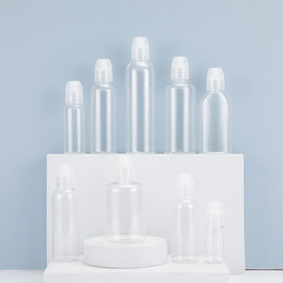 カップに螺栓とシールタイプのあるプラスチックボトルをスクロール