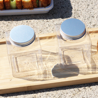 モダンな方形と丸いデザイン カスタマイズされたプラスチック泡茶カップ
