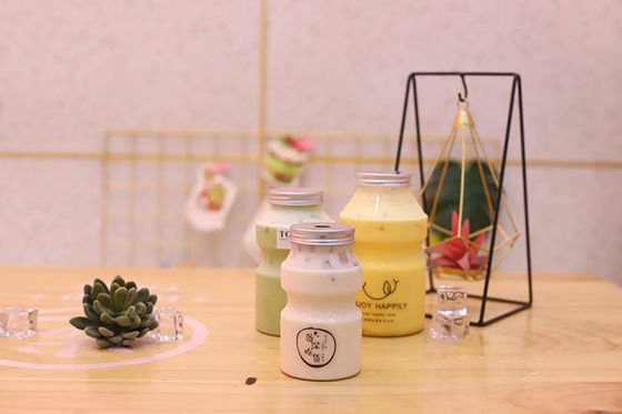 Water-Friendly Bubble Tea Jugs in Medium Size Perfect for Your Shop