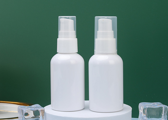 SGSの精油の再使用可能な50mlプラスチック スプレーは漏出証拠をびん詰めにする