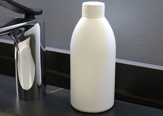フリップ上の帽子が付いている320ml 500mlの詰め替え式のプラスチックねじ上のびん