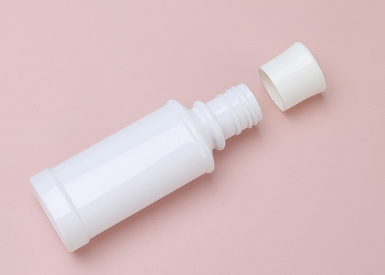 ねじ帽子が付いている化粧品80mlプラスチック詰め替え式のうがい薬のびん