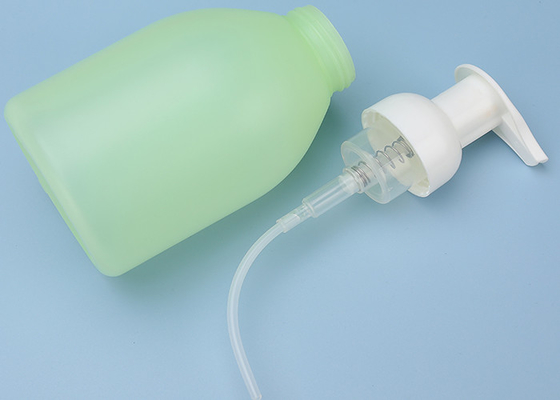 PETとPP素材で簡単にマット表面のプラスチックネックレスの泡ボトルを再充填する