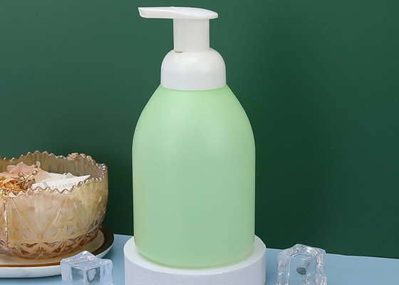PETとPP素材で簡単にマット表面のプラスチックネックレスの泡ボトルを再充填する