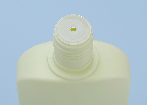 17mmペット緑のプラスチック ローションは再生利用できる130*55mmをびん詰めにする