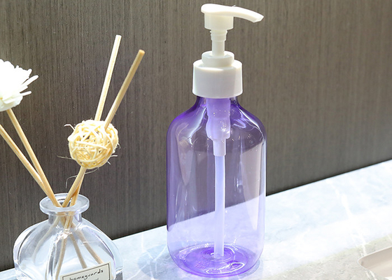 斜めの肩のLeakproof紫色のシャンプー ペット ポンプびん