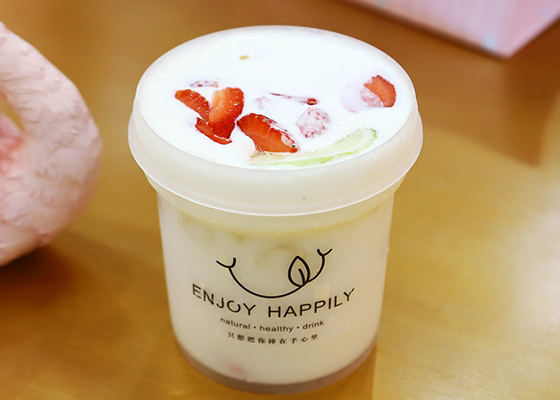 500mlミルクの茶は16のOz帽子が付いているプラスチック ジュースのびんをびん詰めにする
