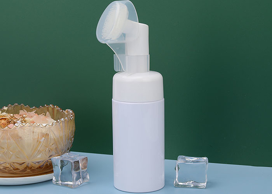 120ml 150mlのシリコーンのブラシが付いている顔の洗浄泡のびん