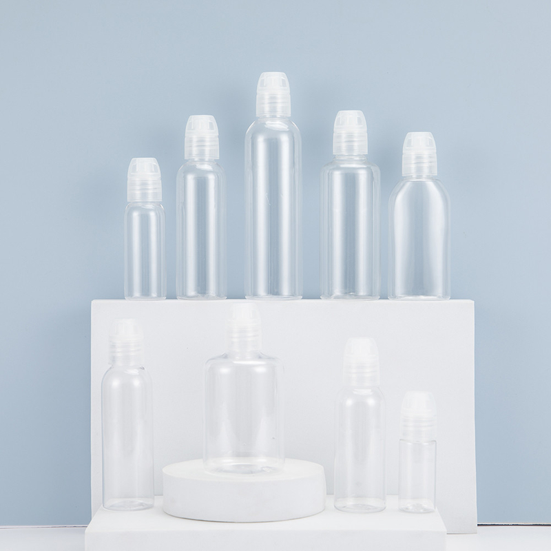 カップに螺栓とシールタイプのあるプラスチックボトルをスクロール